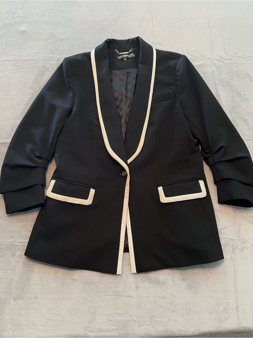Karl Lagerfeld Paris Women’s Black Blazer Jacket with White Trim size 10